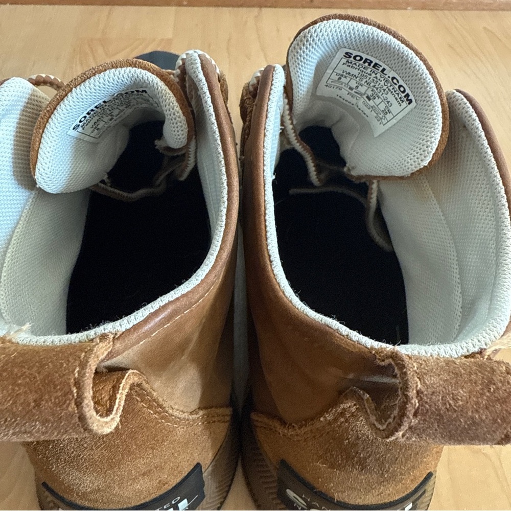 Sorel Out N About III Classic Women’s Suede And Rubber Waterproof Boots, Size 8 - Picture 6 of 12